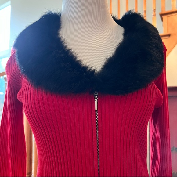 Vintage WR Red Zipper Front Lace Embellished Sweater Faux Fur Collar Sz M NWT - Picture 2 of 11